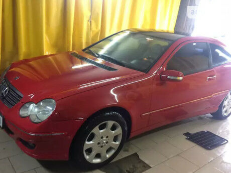 Мерседес Ц 200 2005 року Mercedes-Benz C 200 2005 року