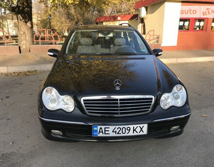 Mercedes-Benz C 200 2003 года