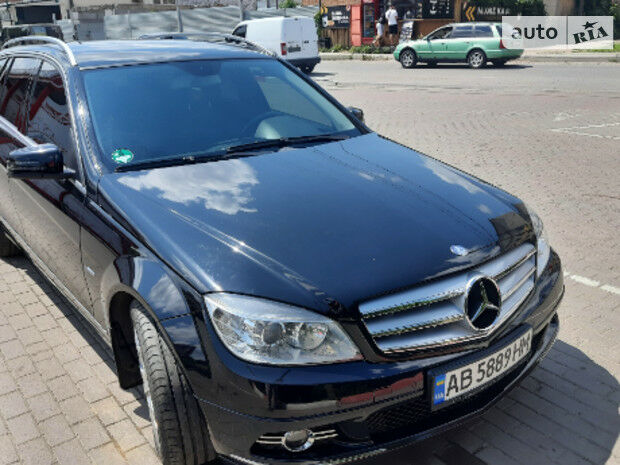 Mercedes-Benz C 220 2011 року