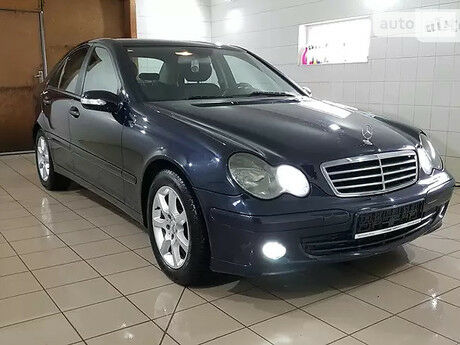 Мерседес Ц 220 2006 года Mercedes-Benz C 220 2006 года