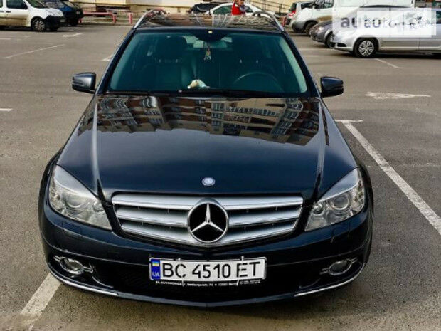 Mercedes-Benz C 220 2011 року