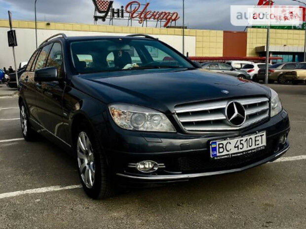 Mercedes-Benz C 220 2011 року