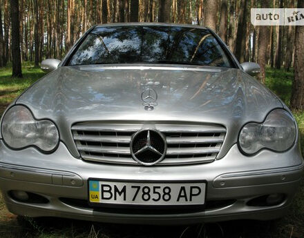 Фото на відгук з оцінкою 4.8   про авто Mercedes-Benz C 240 2003 року випуску від автора “александр” з текстом: Комфортный автомобиль на каждый день,не дешёвый в эксплуатации,надёжный при своевременном обслужи...