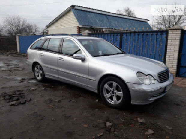 Mercedes-Benz C 270 2003 года