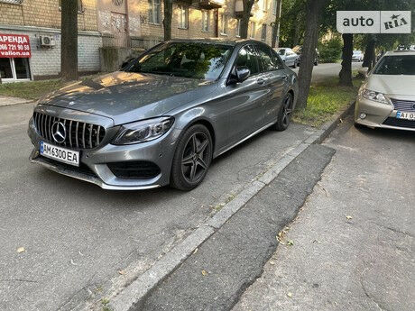 Mercedes-Benz C 43 AMG 2017 года