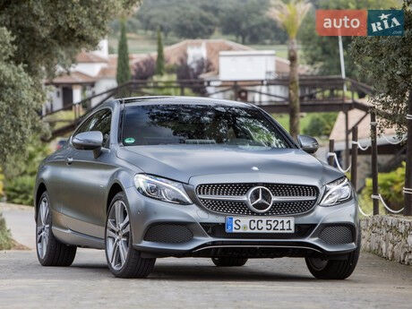 Мерседес Ц-Класс 2012 года Mercedes-Benz C-Class 2012 года