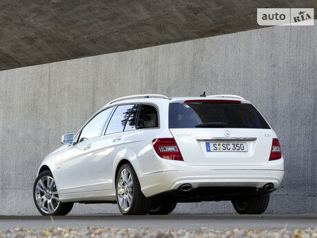 Мерседес Ц-Класс 1997 года Mercedes-Benz C-Class 1997 года