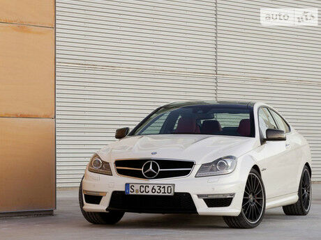 Мерседес Ц-Класс 2000 року Mercedes-Benz C-Class 2000 року