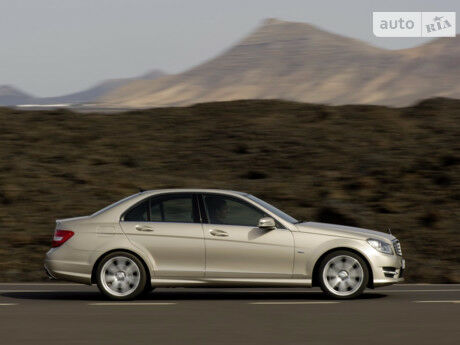 Мерседес Ц-Класс 1997 года Mercedes-Benz C-Class 1997 года