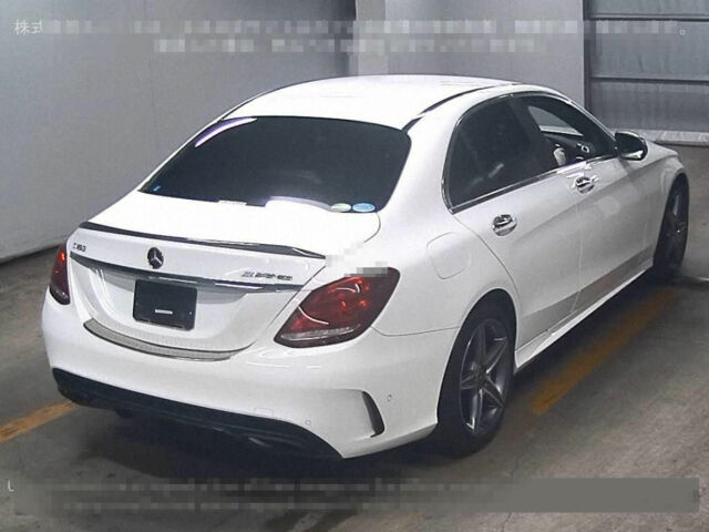 Mercedes-Benz C-Class 2017 року