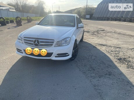 Mercedes-Benz C-Class 2013 року