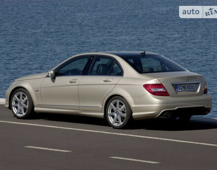 Mercedes-Benz C-Class 2001 року