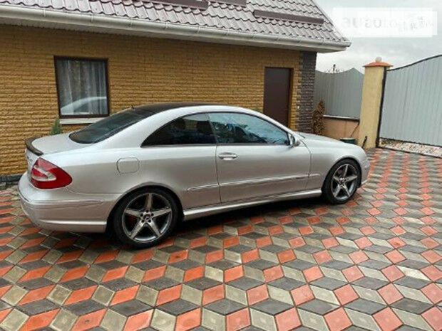 Mercedes-Benz CLK 270 2003 року