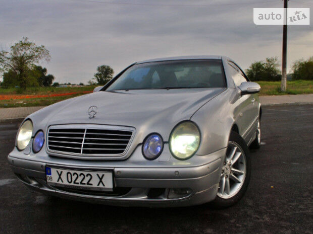 Mercedes-Benz CLK 320 1999 года