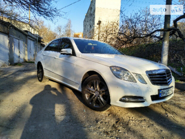 Mercedes-Benz E 200 2012 року