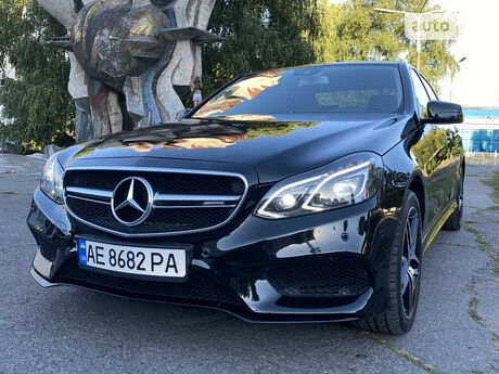 Mercedes-Benz E 200 2014 року