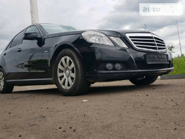 Mercedes-Benz E 200 2011 року