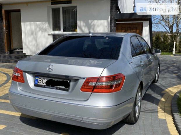 Mercedes-Benz E 200 2011 года