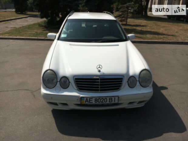 Mercedes-Benz E 200 2002 года