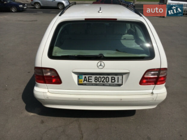 Mercedes-Benz E 200 2002 года