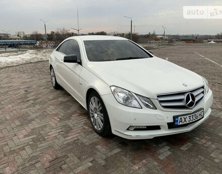 Mercedes-Benz E 200 2011 года