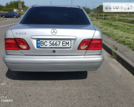 Mercedes-Benz E 200 1999 року - Фото 2 автомобіля