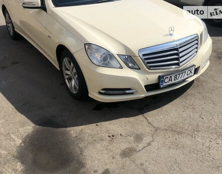 Mercedes-Benz E 200 2011 года