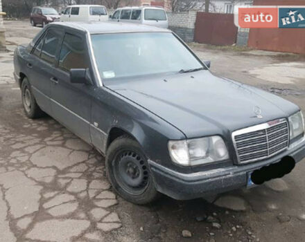 Mercedes-Benz E 220 1994 года