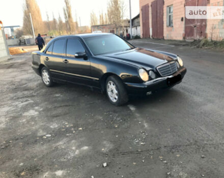 Mercedes-Benz E 220 2000 года