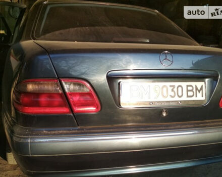 Mercedes-Benz E 220 2001 года