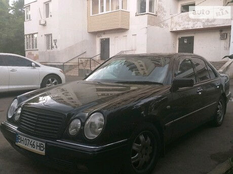 Mercedes-Benz E 230 1997 року