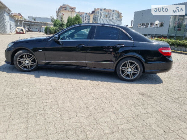 Mercedes-Benz E 250 2011 року