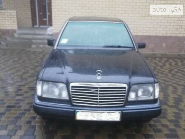 Mercedes-Benz E 250 1994 року