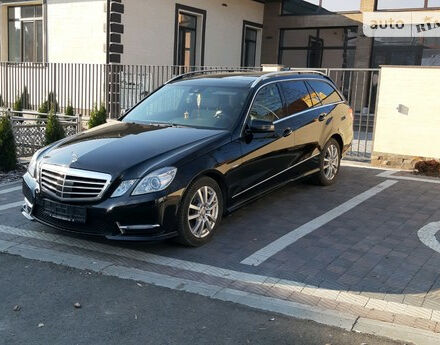 Mercedes-Benz E 250 2011 року