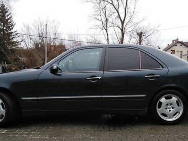 Mercedes-Benz E 270 2001 года