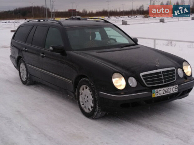 Мерседес Е 270 2000 года Mercedes-Benz E 270 2000 года