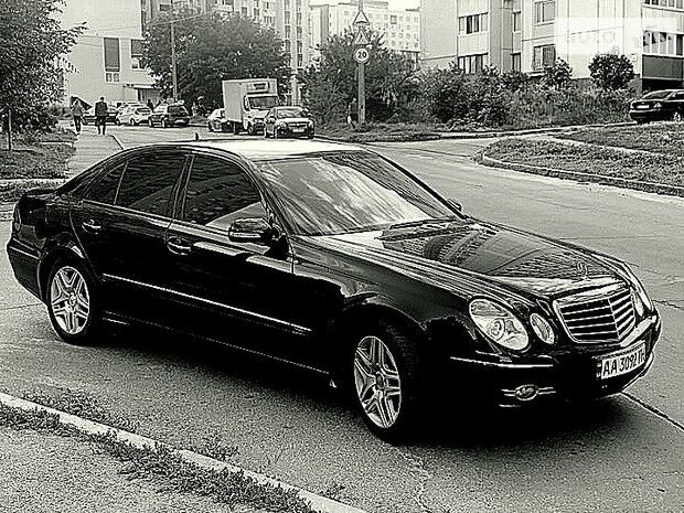 Mercedes-Benz E 300 2008 года