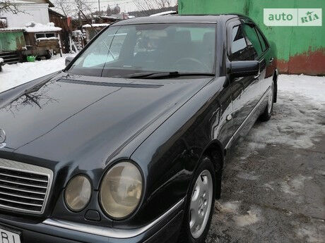 Mercedes-Benz E-Class 1997 года