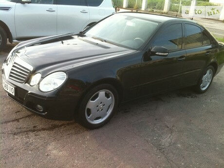 Мерседес Е-Класс 2007 года Mercedes-Benz E-Class 2007 года
