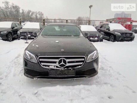 Мерседес Е-Класс 2017 года Mercedes-Benz E-Class 2017 года