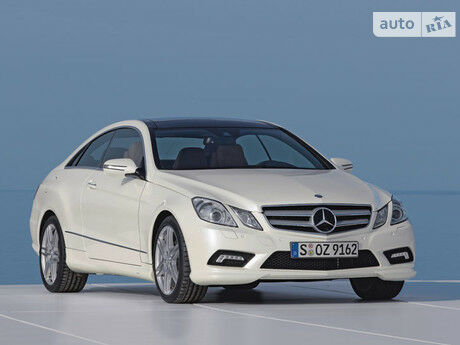 Мерседес Е-Класс 2000 года Mercedes-Benz E-Class 2000 года