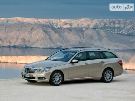 Мерседес Е-Класс 2000 года Mercedes-Benz E-Class 2000 года
