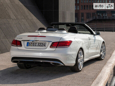 Mercedes-Benz E-Class 2000 года