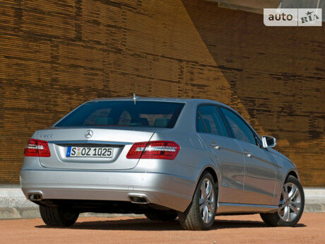 Мерседес Е-Класс 1996 года Mercedes-Benz E-Class 1996 года