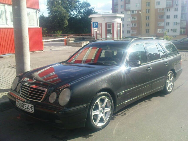 Mercedes-Benz E-Class 2000 года