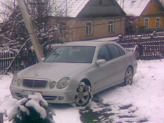 Mercedes-Benz E-Class 2002 года