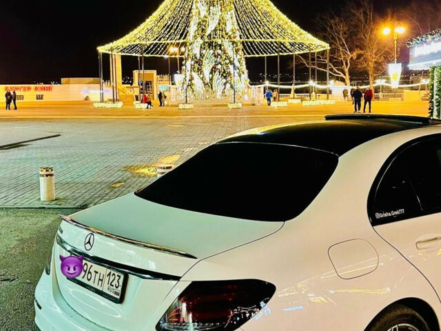 Mercedes-Benz E-Class 2017 года