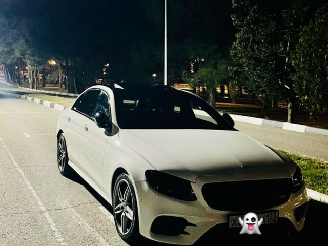 Mercedes-Benz E-Class 2017 года