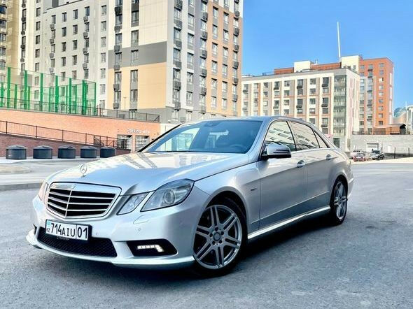 Mercedes-Benz E-Class 2009 года