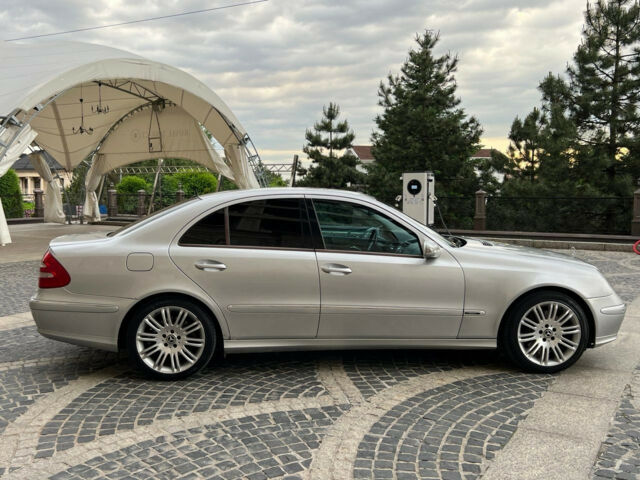 Mercedes-Benz E-Class 2003 года